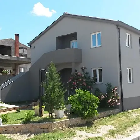 Apartman Monte Cristo 500M Do Plaze-Beach Maslenica Exterior photo