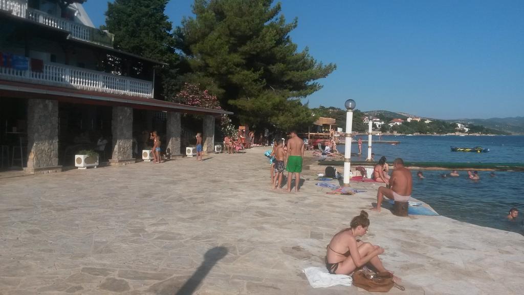 Monte Cristo 500m Do Plaze-beach Apartma Maslenica